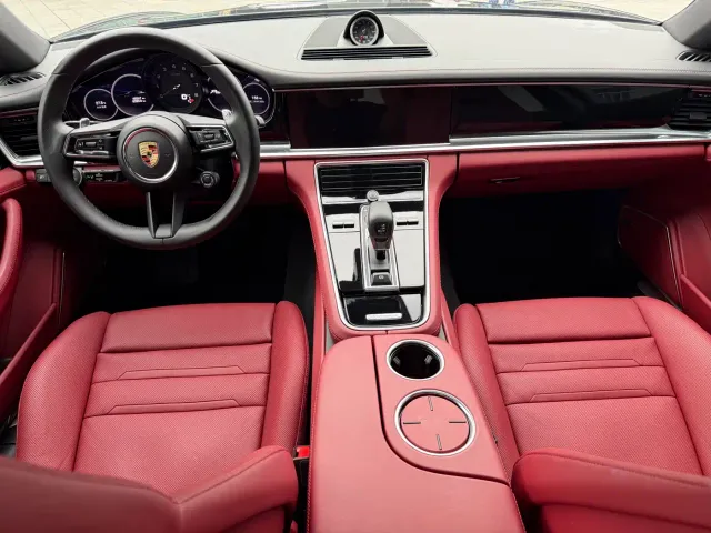 Porsche Panamera — Фото автомобиля 7