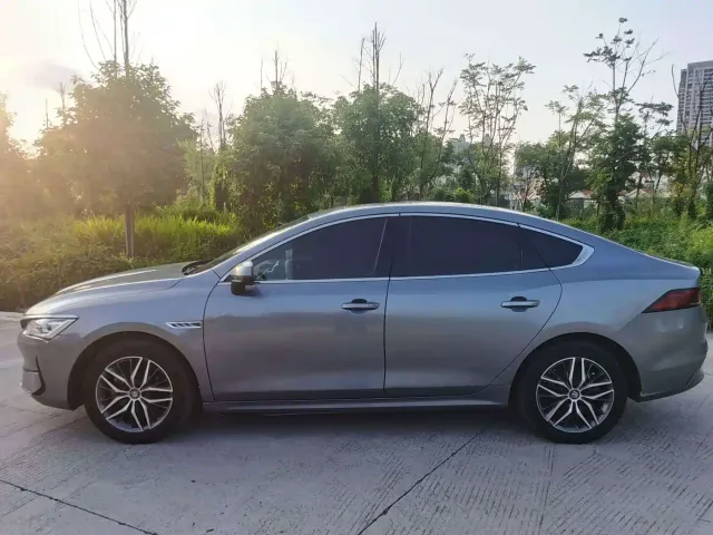 BYD Qin PLUS — Фото автомобиля 4