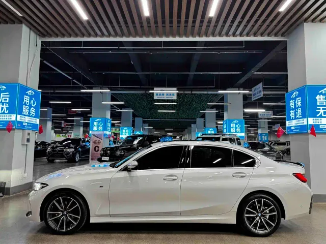 BMW 3 Series — Фото автомобиля 16