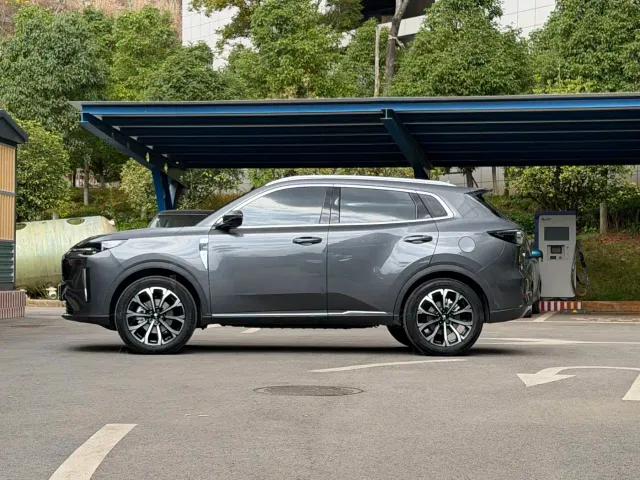 Changan Qiyuan Q05 — Фото автомобиля 7
