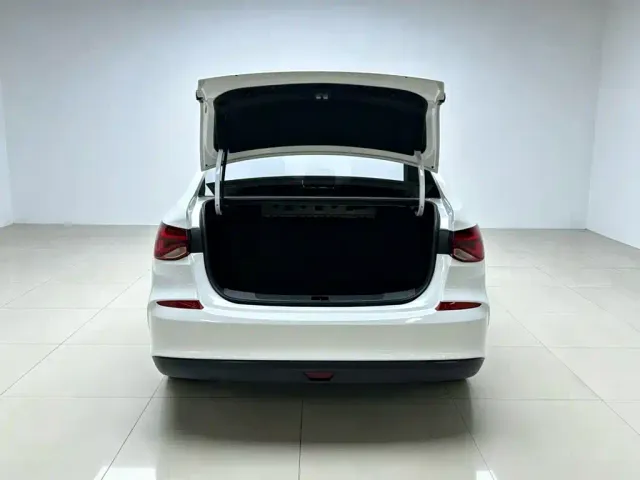 Chevrolet Monza 2022 320 Automatic Enjoyment Sunroof Edition — Фото автомобиля 18
