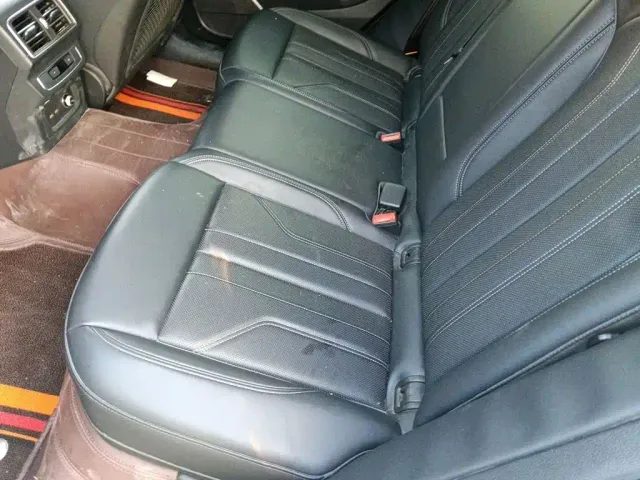 Audi Q5L — Фото автомобиля 13