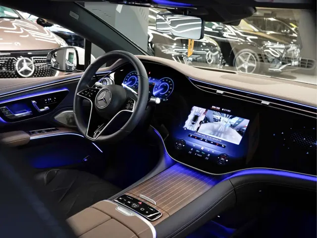 Mercedes-Benz EQS — Фото автомобиля 16