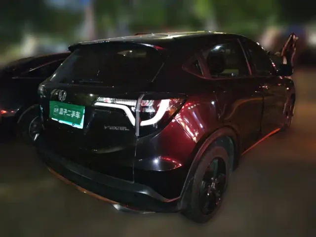 Honda Vezel — Фото автомобиля 4