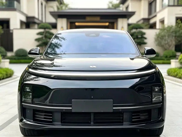 Li Auto L7 — Фото автомобиля 2