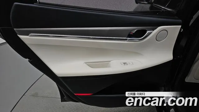 Hyundai Grandeur Grandeur (New) Hybrid — Фото автомобиля 14