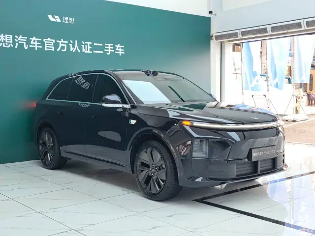 Li Auto L6 — Фото автомобиля 3