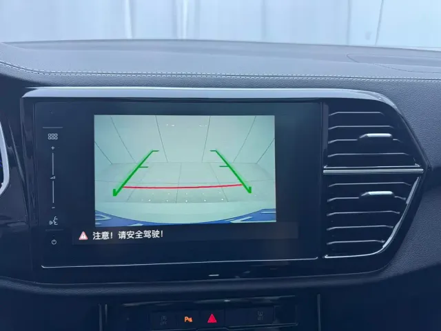 Jetta VS7 — Фото автомобиля 10