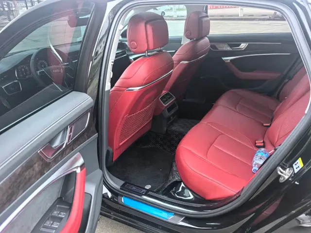 Audi A6L — Фото автомобиля 10
