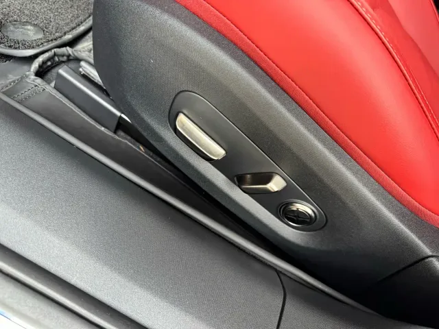Xiaomi SU7 — Фото автомобиля 13