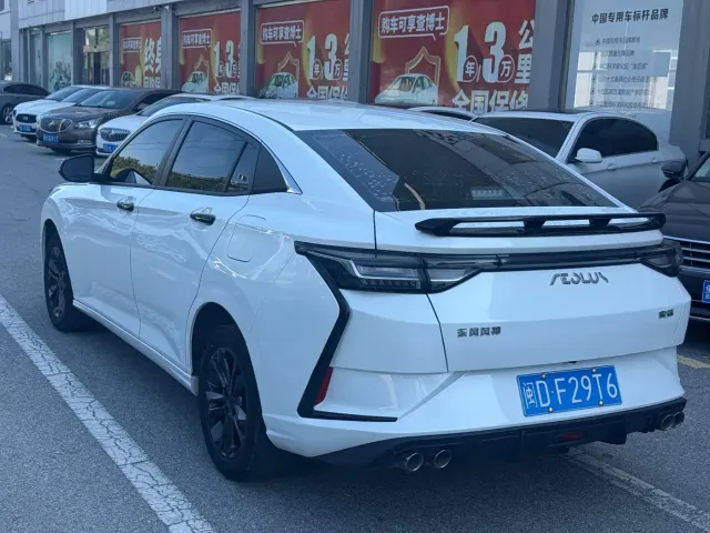 Dongfeng Yixuan — Фото автомобиля 7