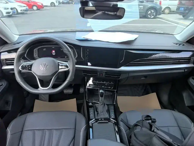 Volkswagen Passat — Фото автомобиля 9
