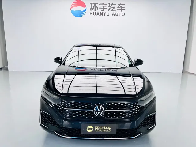 Volkswagen Passat — Фото автомобиля 2