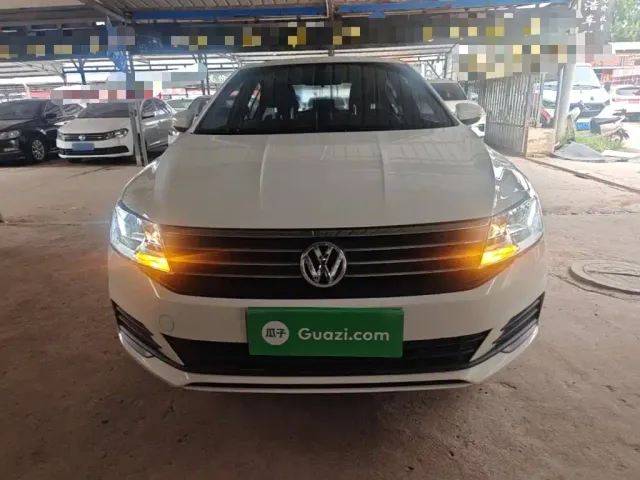 Volkswagen Lavida — Фото автомобиля 2