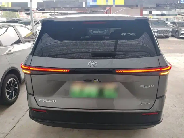 Toyota BoZhi 3X — Фото автомобиля 5