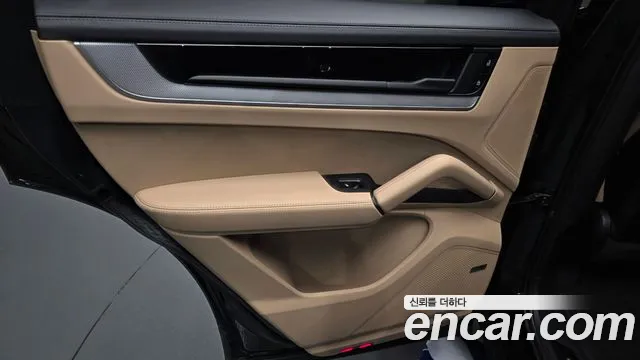 Porsche Cayenne PO536 — Фото автомобиля 14