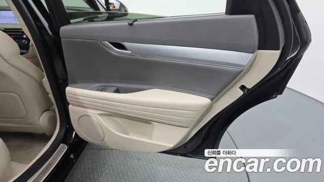 Genesis G80 RG3 — Фото автомобиля 14