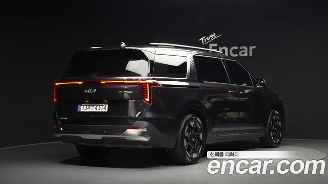 Фотография автомобиля — Kia Carnival Generation 4
