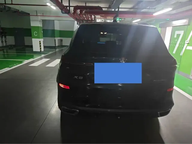 BMW X5 — Фото автомобиля 6