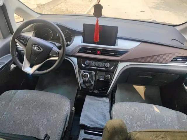 JAC Refine M3 — Фото автомобиля 12