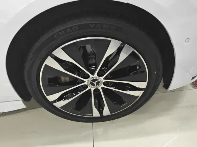 Mercedes-Benz C-Class — Фото автомобиля 6