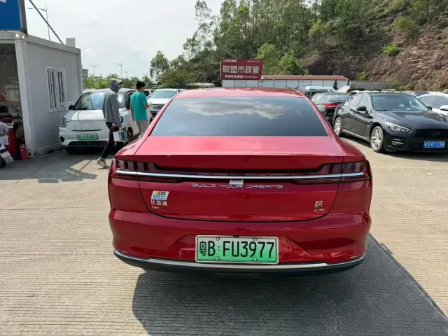 BYD Han — Фото автомобиля 8