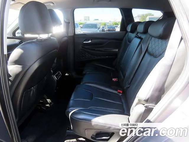 Hyundai Santafe — Фото автомобиля 9