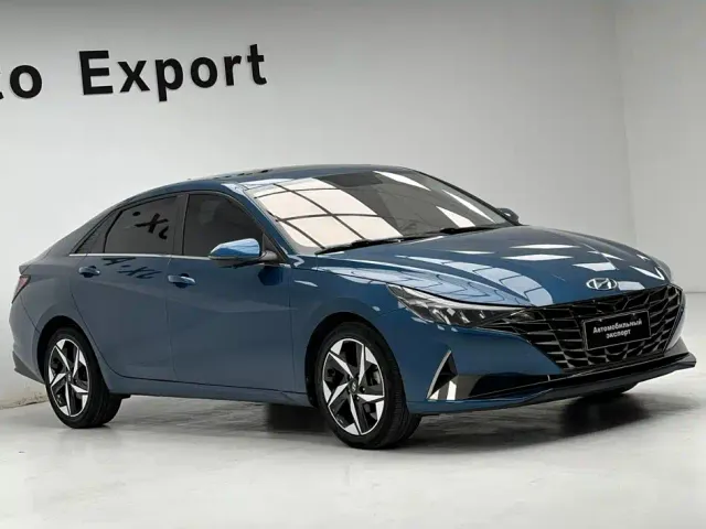 Hyundai Elantra — Фото автомобиля 3