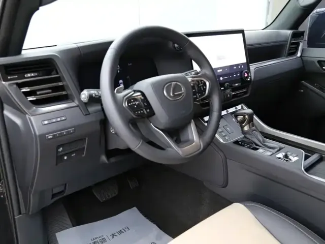 Lexus GX — Фото автомобиля 14