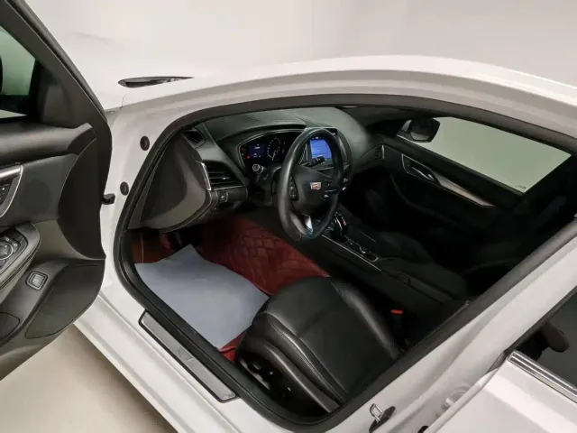 Cadillac CT5 — Фото автомобиля 8