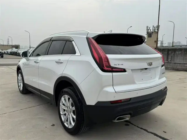 Cadillac XT4 — Фото автомобиля 13