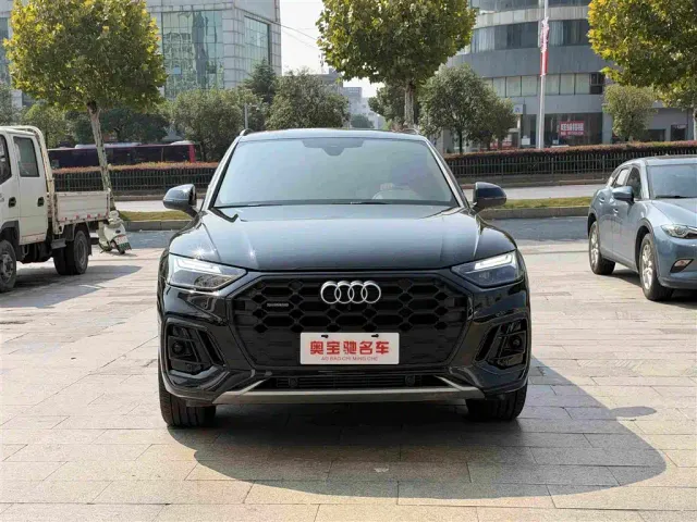 Audi Q5L — Фото автомобиля 2