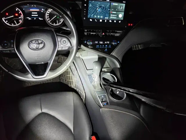 Toyota Camry — Фото автомобиля 12