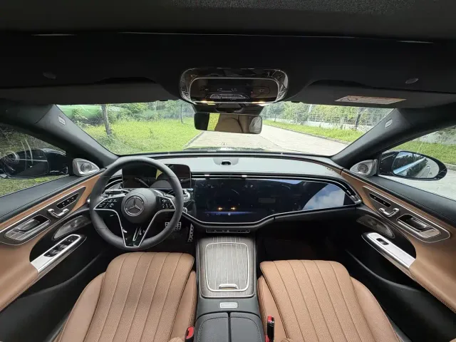 Mercedes-Benz E-Class — Фото автомобиля 15
