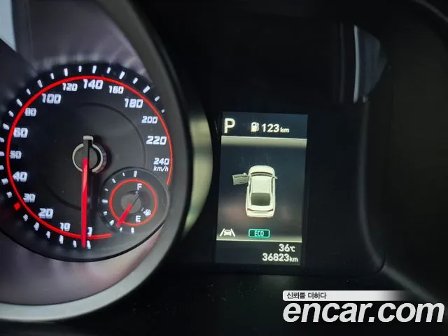 Hyundai AVANTE Avante (CN7) — Фото автомобиля 17