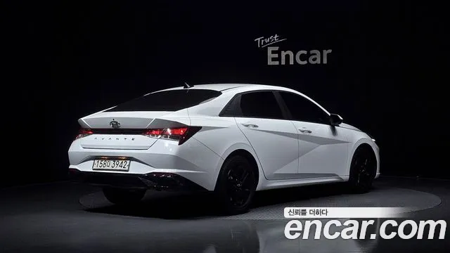 Hyundai AVANTE Avante (CN7) — Фото автомобиля 2
