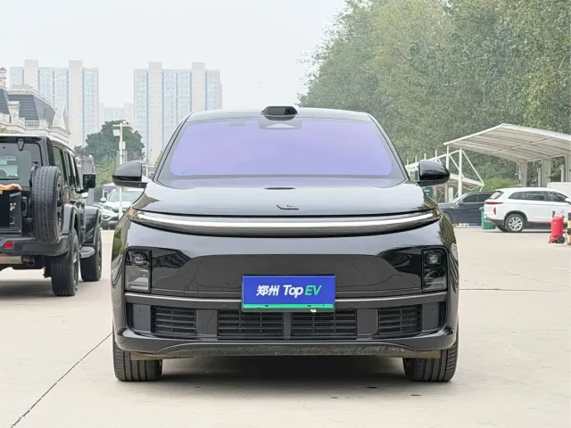 Li Auto L7 — Фото автомобиля 2