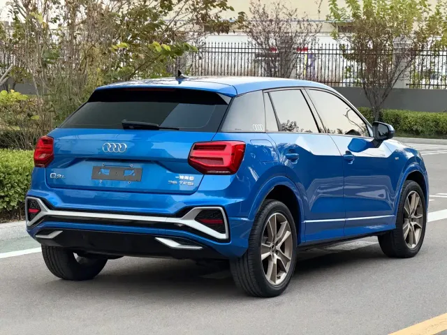 Audi Q2L — Фото автомобиля 6