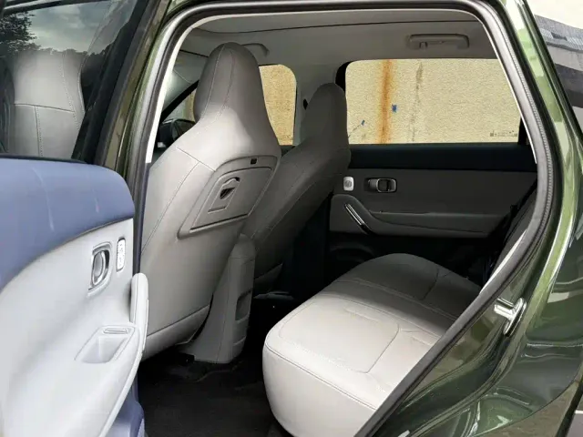 Leapmotor A10 — Фото автомобиля 6