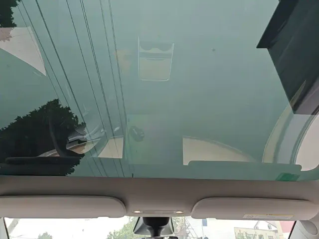 Tesla Model Y — Фото автомобиля 17