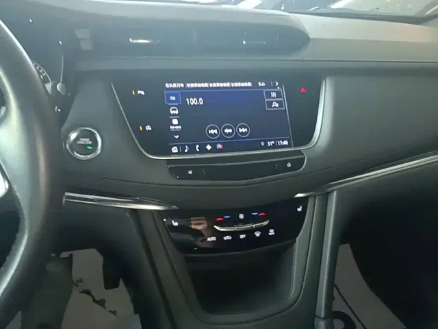 Cadillac XT5 — Фото автомобиля 12