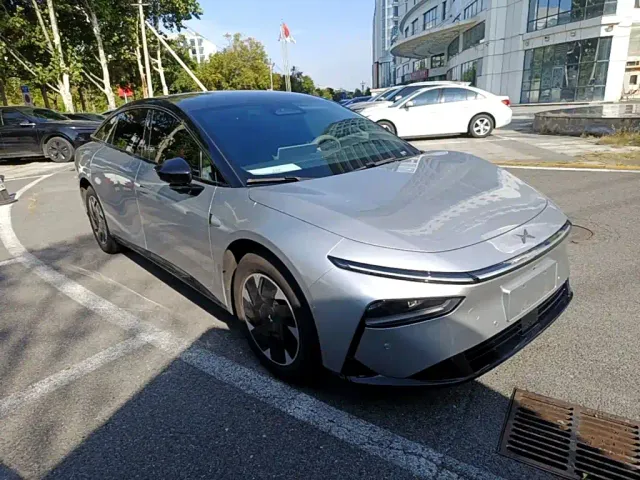 Xpeng P7+ — Фото автомобиля 3