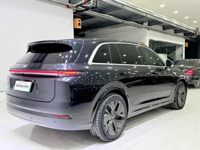 Li Auto L7 — Фото автомобиля 6