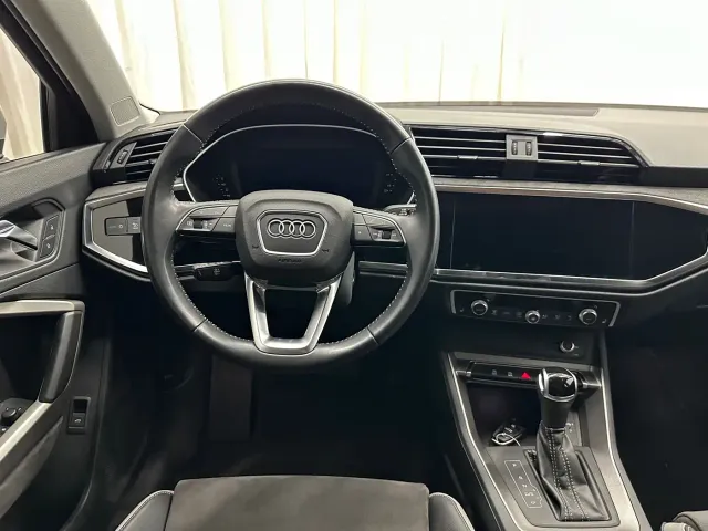 Audi Q3 — Фото автомобиля 16