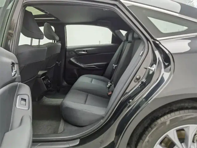 Toyota Avalon — Фото автомобиля 15