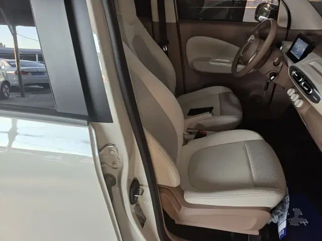 Wuling Hongguang Mini EV — Фото автомобиля 24