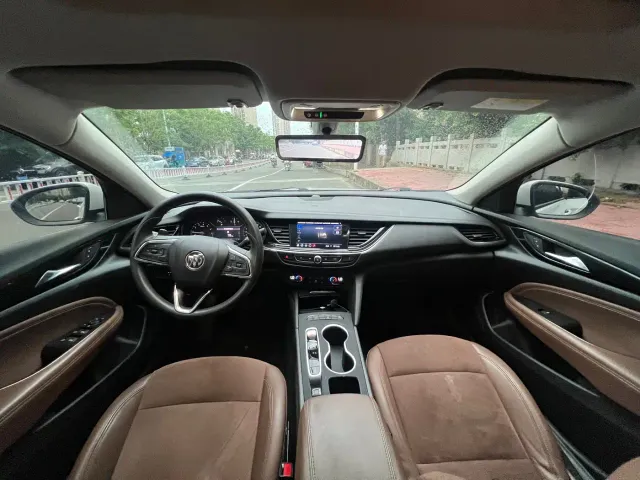 Buick Regal — Фото автомобиля 5