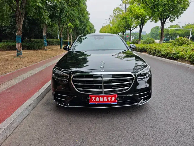 Mercedes-Benz S-Class — Фото автомобиля 2