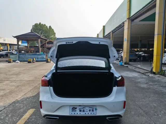 Changan Eado — Фото автомобиля 17