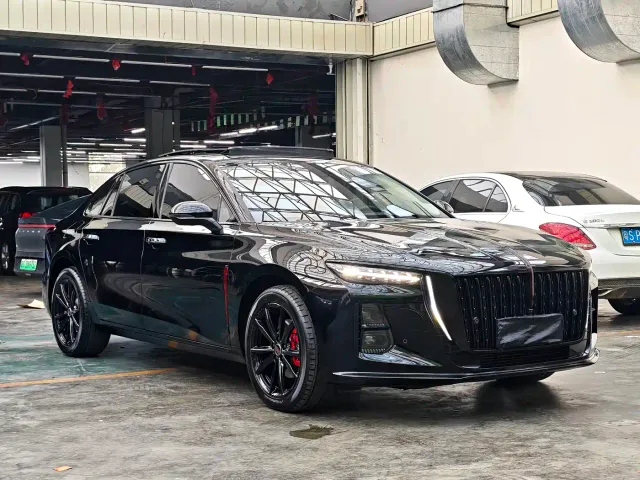 Hongqi H5 — Фото автомобиля 3